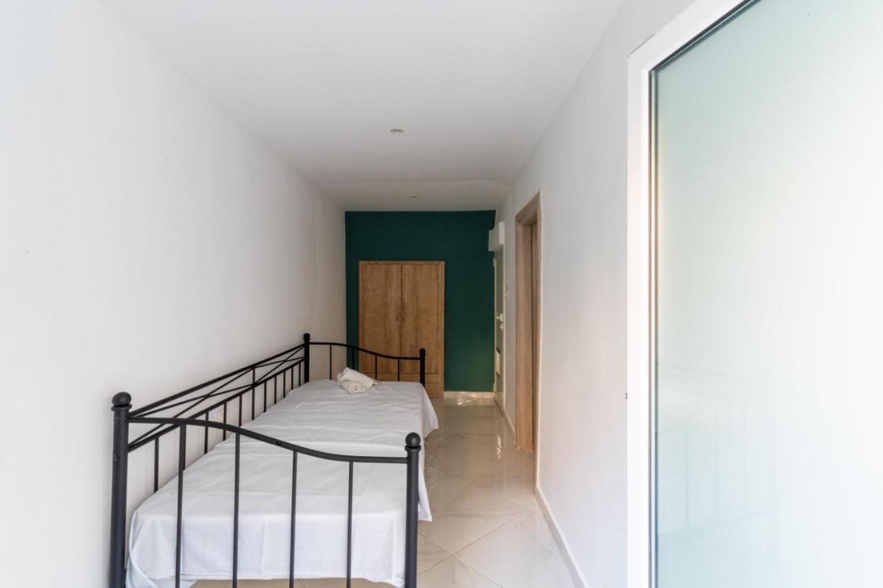 Aiolos Luxury Suite 3 Agios Dimitrios Near Metro Афіни Екстер'єр фото